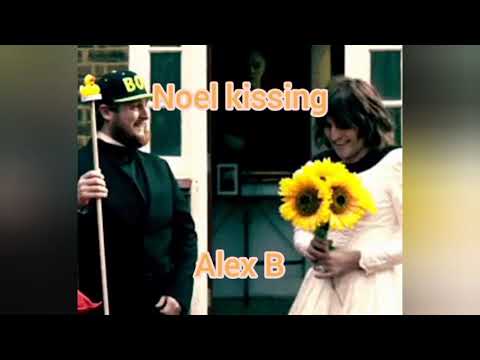 Noel Fielding kissing mix