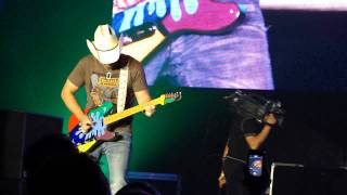 Brad Paisley in Copenhagen DK  -  Workin&#39; On a Tan