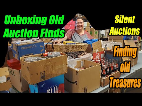 Unboxing Old Auction Treasures - I found some really unique pieces. Check it out!