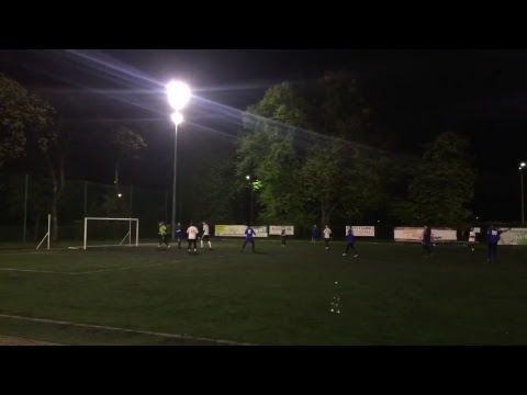 26.04 FC Albatros (niebieskie) - Mateco Huby (białe)