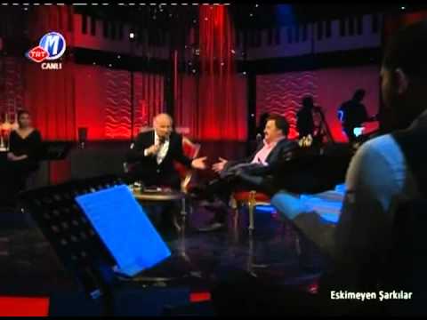 "Bir Dost Bulamadım" : Salim Dündar [Eskimeyen Şarkılar]