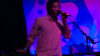 Toro y Moi - Intro/Chi Chi, New Beat