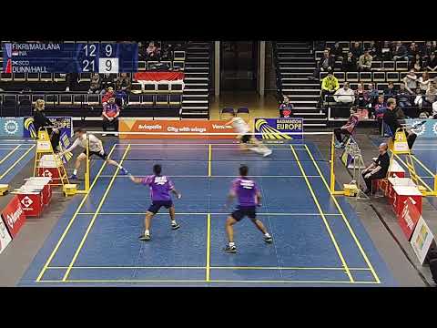 Swapping racket mid-play