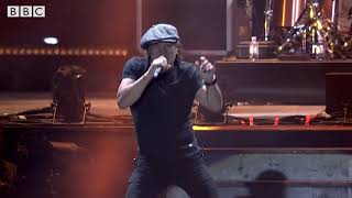 MUSE &amp; Brian Johnson of AC/DC - Back In Black [Reading Festival 2017]