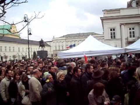 WARSCHAU - April 11th, 2010. warsaw after kaczynskis death.