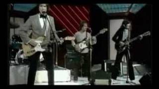 The Kinks - Life on the Road
