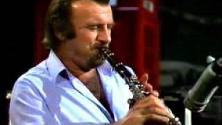 E Flat Blues Acker Bilk Video