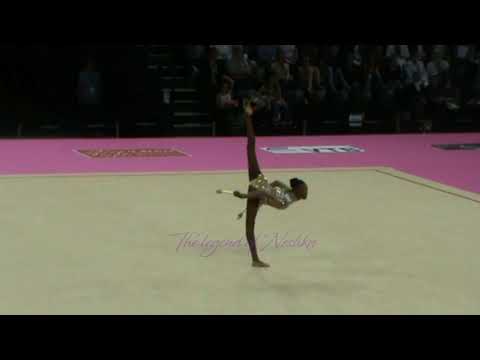 Grace LEGOTE (RSA) clubs - 2011 Montpellier worlds qualifs