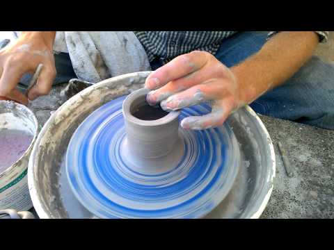 Pottery Wheel Throwing. 2 Secrets to Pulling Up the Walls Without Pinching Through.