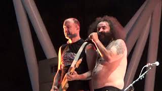 Mojinos Escozios - Sevilla Capullo, presentacion de la banda con la cancion no vale pa na