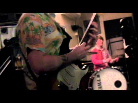 A WEREWOLF! - Psycho Scientist vs Super Massive Giant Swan (live at The Pig & Drum, Worcester)