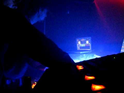 Maryosha Djs-Marschi in da mix!!!!Eden 6/11/2010 CZ