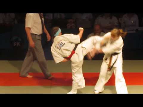 Anna Efremova VS Alona Veresniak