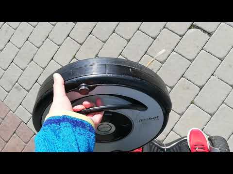 iRobot Roomba 564 road test | RoboVacCollector