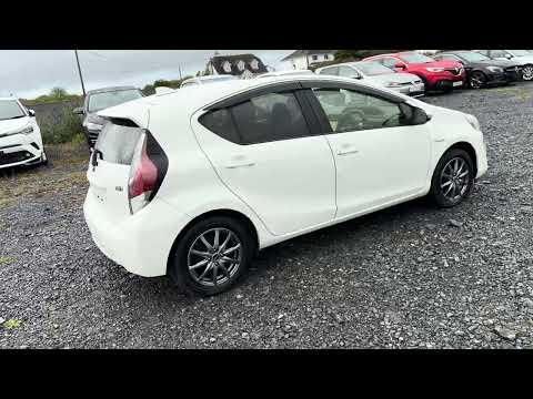2015 Toyota Aqua Self Charging Hybrid Automatic - Image 2