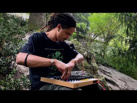 Crucial Rob - "Introspection" (FREE DOWNLOAD on SOUNDCLOUD)