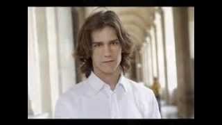 Amaury Vassili  - Siamo Noi Il Futuro (in Italian) (私たちが私たちの未来)