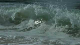 preview picture of video 'Outer Hebrides Waves'