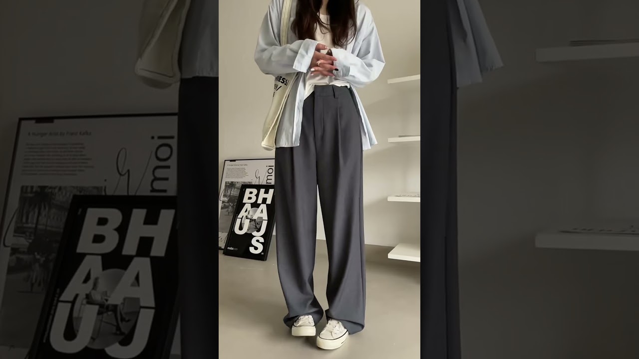 These wide-leg pants that I wear five times a week are just perfect. #safort #pants #fashion #ootd