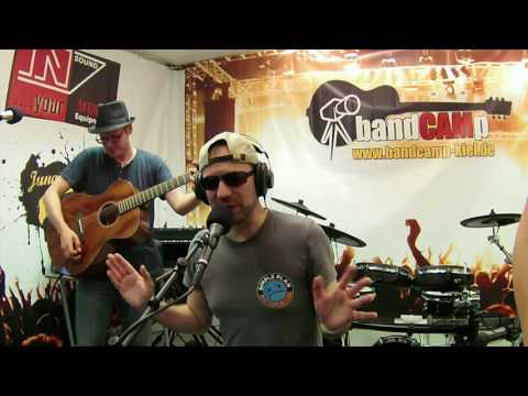InSound bandCAMp 2016: Acoustic Super Heroes - Let me down easy