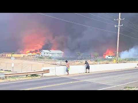 Crazy Lahaina Fire (4:52pm)  @kevin__foley for more videos from 8/8 Maui Fire