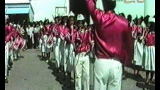 preview picture of video '1989 Procesión Sagradas Reliquias Puebla del Maestre'