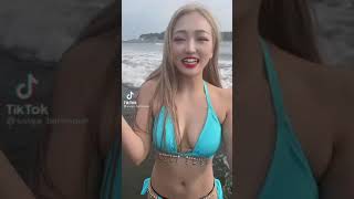金髪ギャルがエロい！#Tik Tok  　#水着ギャル　＃おっぱい