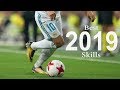 أجمل المهارات والمراوغات في عالم كرة القدم 2019 - 2019 The Most Beautiful Dribbling Skills \u0026 Tricks mp3