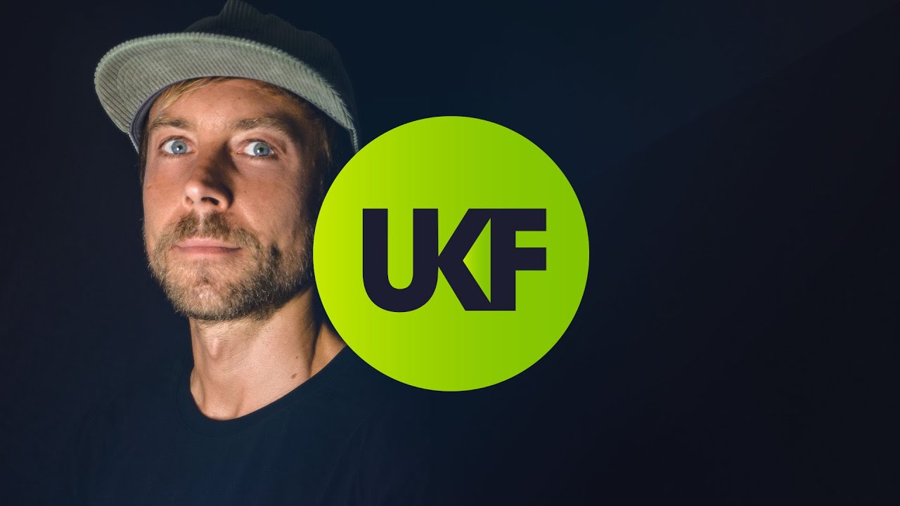 Moekel - In The Dark