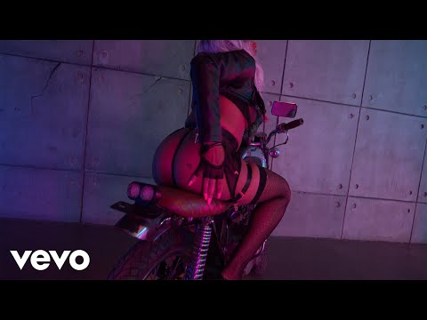 Berry Boo - In The Mood (Official Video)