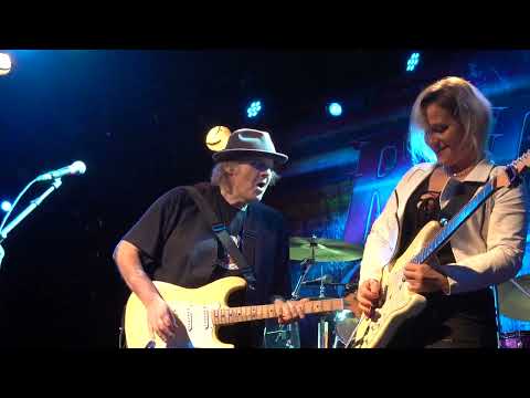 WALTER TROUT & ELIANA CARGNELUTTI - we´re all in this together jam - live at Zeche Bochum 24.10.2022