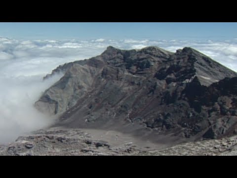 'No eruption': Dust, ash seen at Mt. St. Helens
