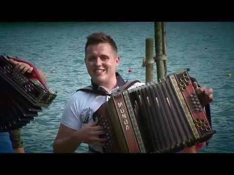 Nejc Kastelic in harmnikarski orkester - Zvesta ljubica