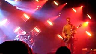 Them Crooked Vultures - Warsaw, Or The First Breath You Take After You Give Up - Live at Roseland