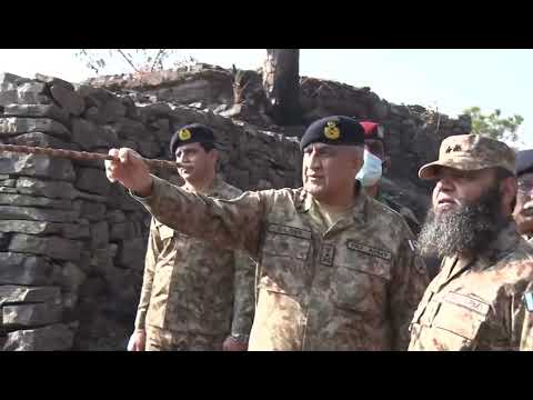COAS visits forward areas along LOC; lauds troops’ combat readiness
