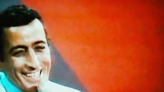 Tony Bennett Sings 🎵 On the Sunny Side of the Street 🌞