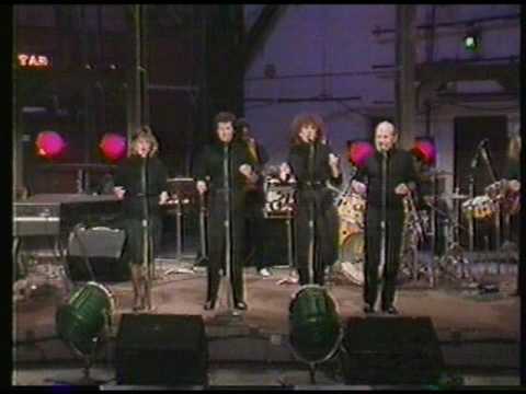 The Manhattan Transfer - "Route 66"  (Live)  ABC TV "Fridays" (1981)