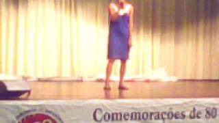 Tsuki cantando Bokura no Machi de