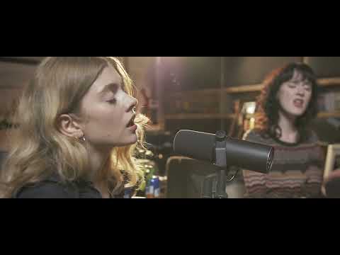 Folk Bitch Trio - Live at Fight Night Records (Full set)