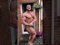 21 year old bodybuilder posing 5 weeks out of Amateur Olympia 275lbs