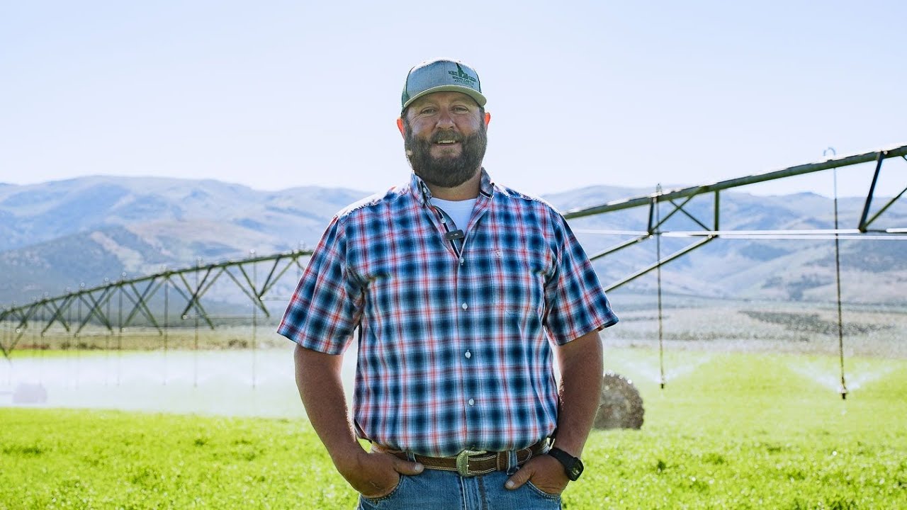 Low pressure pivot irrigation in Idaho with Komet sprinklers