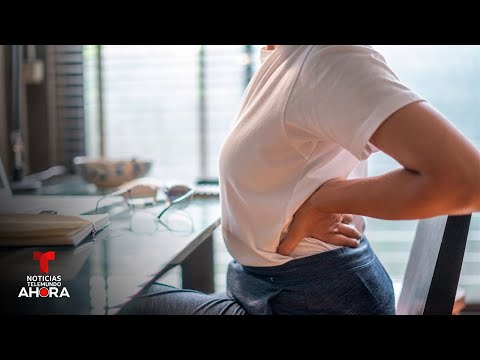 Mire cómo evitar dolores de espalda y cuello ajustando su postura en la oficina | Noticias Telemundo