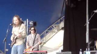 The Greenhornes - Saying Goodbye - live at the big day out Auckland