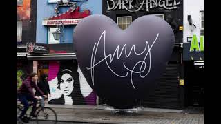 Amy Winehouse - Will you still love me tomorrow - vocals.