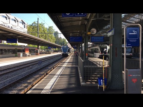 Einfahrt der S2 in St.Gallen auf Gleis 5