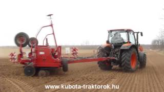 preview picture of video 'Kubota M110GX és Kühne KFFV-6210'