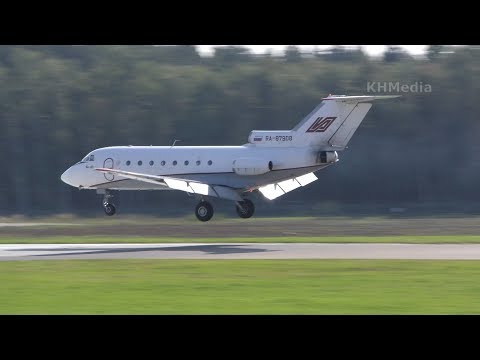 Yak-40 fast landing: nose down approach and reverse in the air RA-87908