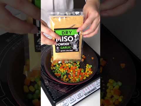 Vegetable Side Dish Made with Garlic Freeze-Dried Miso Powder