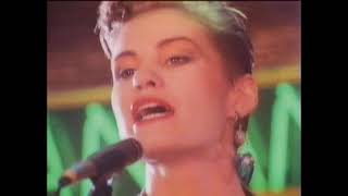 Bananarama - State I&#39;m In (Official Video)