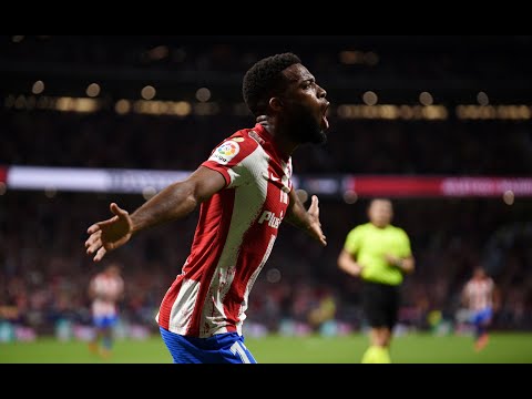 Thomas Lemar opens up the scoring for Atletico Madrid! #LaLiga #BarcelonaAtleticoMadrid  #Lemar